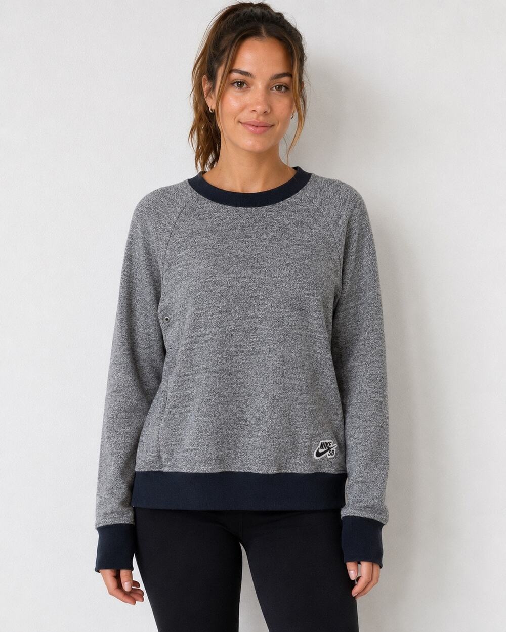 Nike SB Black Gray Knit Pullover Sweatshirt Size S L/S Skateboarding Crewneck